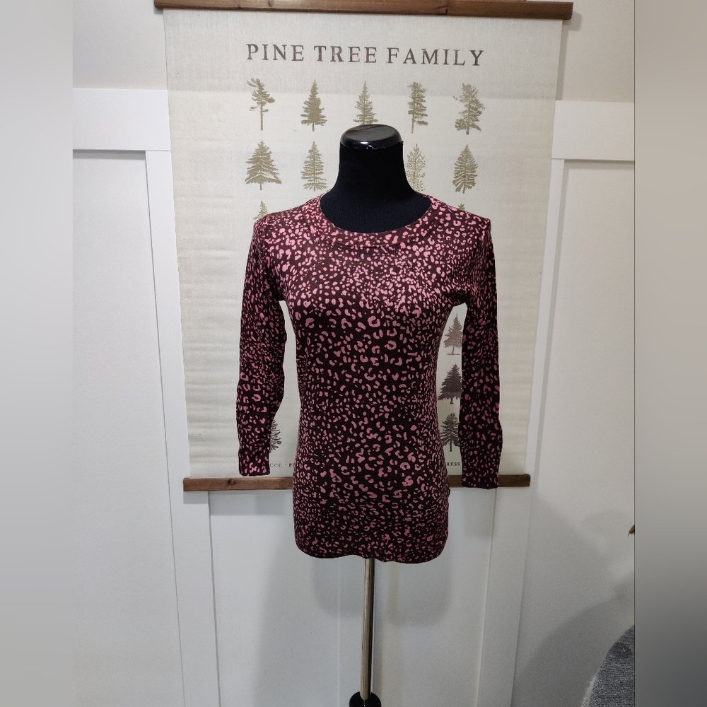 J.Crew 100% Merino Wool Leopard Print Sweater Pink Burgundy XS Animal Print